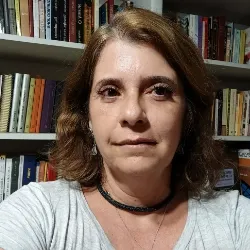 Andrea Queiroz Maranhão